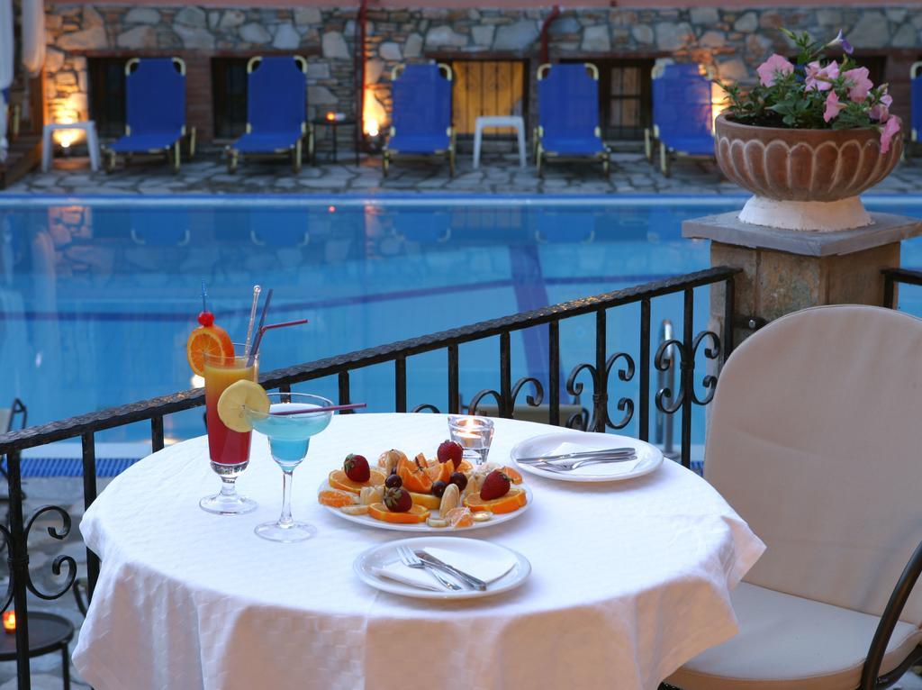 Hotel Calypso Ханиоти Съоръжения снимка